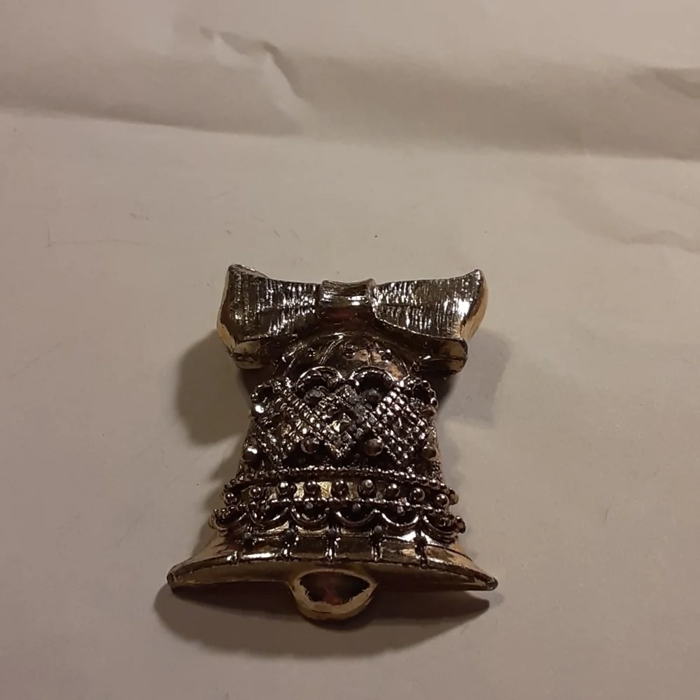 Silvertone Bell with Bow Brooch